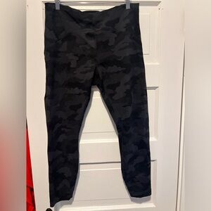 LULULEMON Black Camo Leggings with Tapered Fit